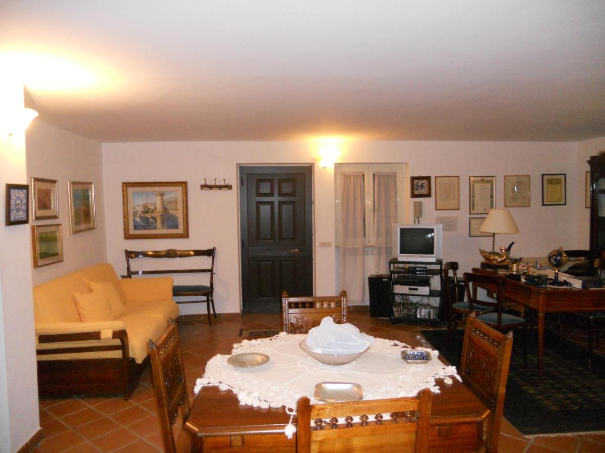 Villa Eleonora Формия Екстериор снимка