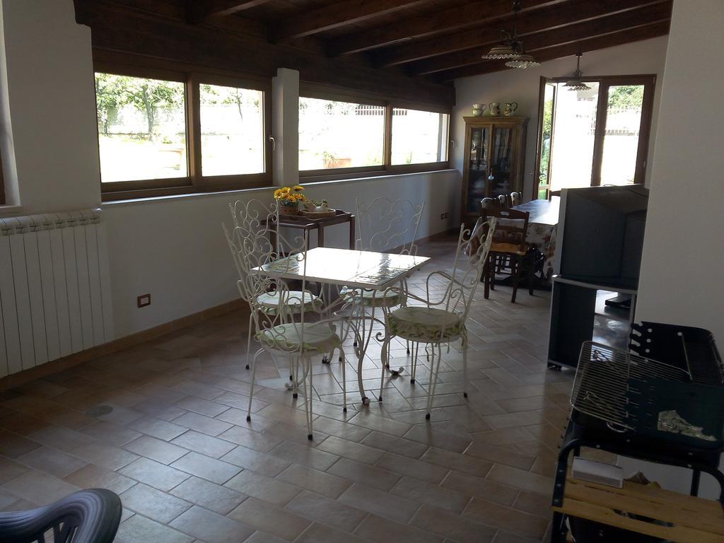 Villa Eleonora Формия Екстериор снимка